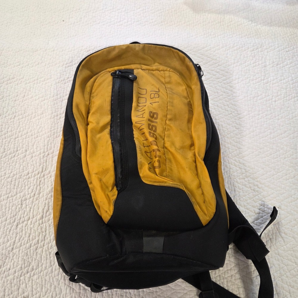 Kathmandu Chassis 18L Backpack Yellow Black Hiking Daypack Outdoor Bag